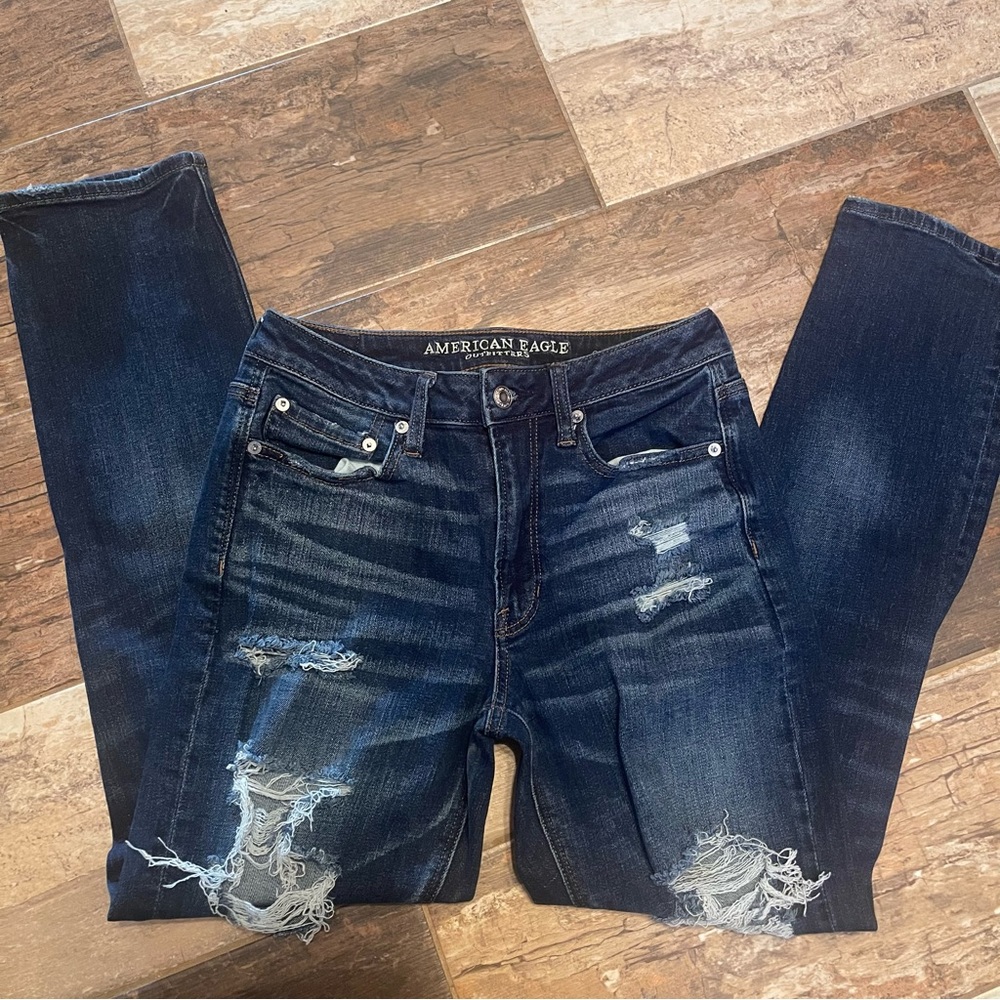 American Eagle High Rise Slim Short